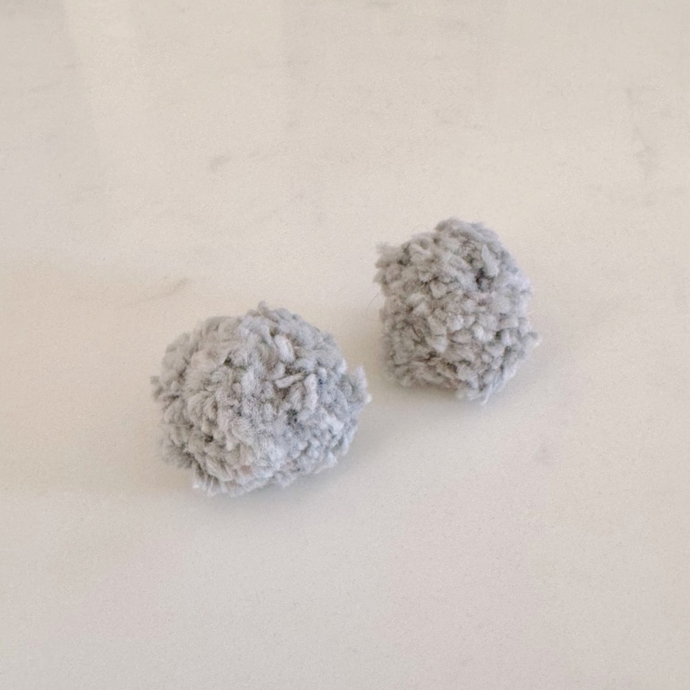 Cozy Handmade Gray Pom Pom Boho Chunky Knit Yarn Earrings, (Stud) Post Back